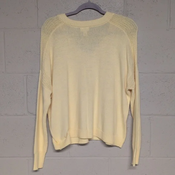 a.n.a Women's Butter Yellow V-Neck Sweater Loose Fit Size Small NWOT, Soft Girl - Picture 5 of 5